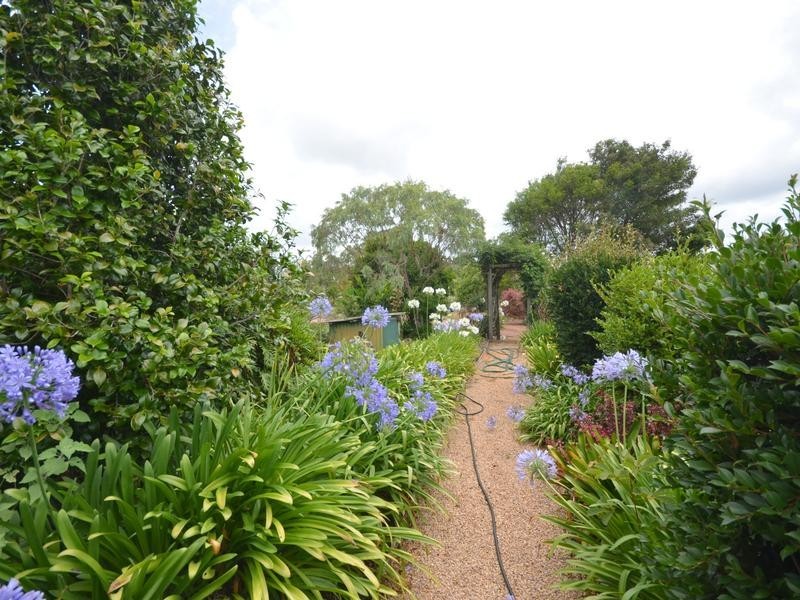 27 Meadow Rd, Reesville QLD 4552