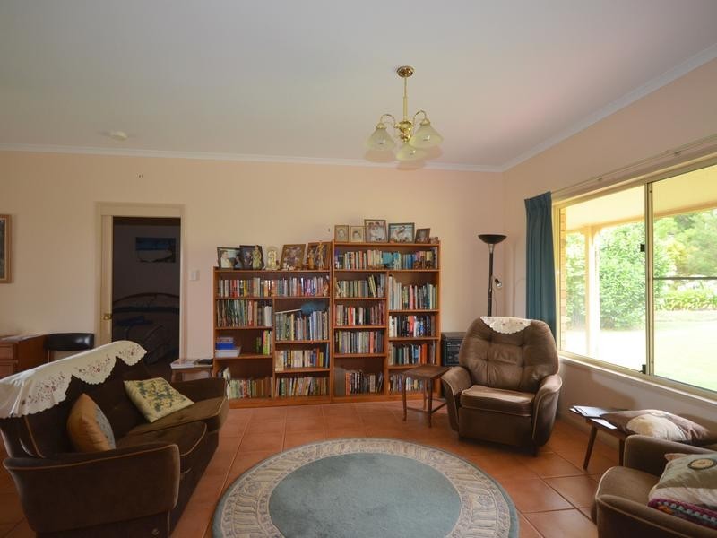 27 Meadow Rd, Reesville QLD 4552