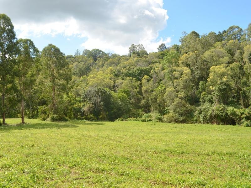 561 Clear Mountain Road, Clear Mountain QLD 4500