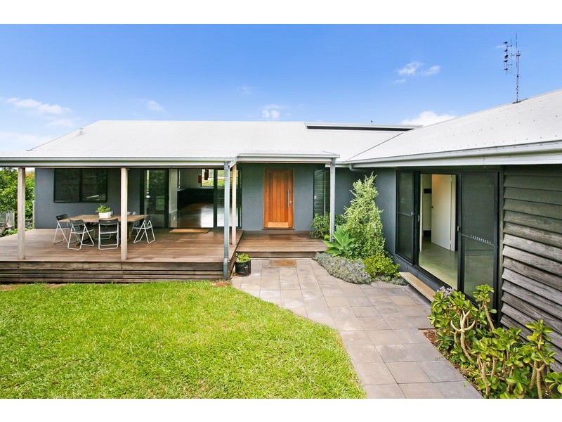 14 Tamarind Street, Maleny QLD 4552