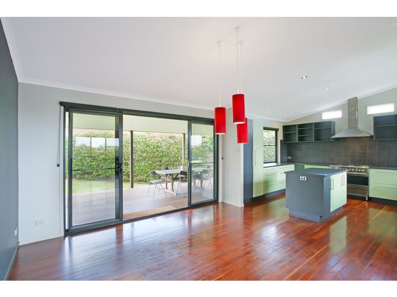 14 Tamarind Street, Maleny QLD 4552