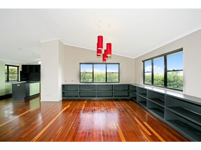 14 Tamarind Street, Maleny QLD 4552