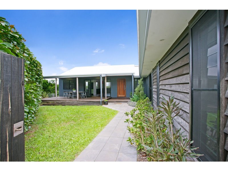 14 Tamarind Street, Maleny QLD 4552