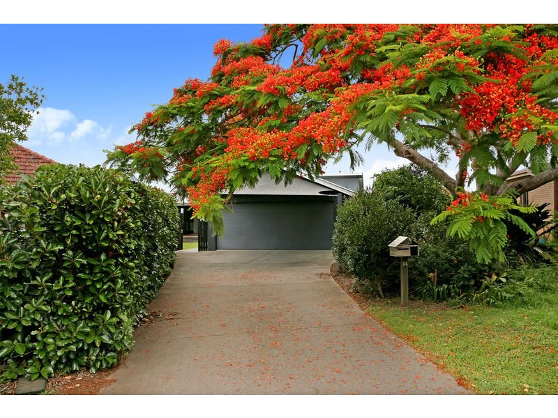 14 Tamarind Street, Maleny QLD 4552