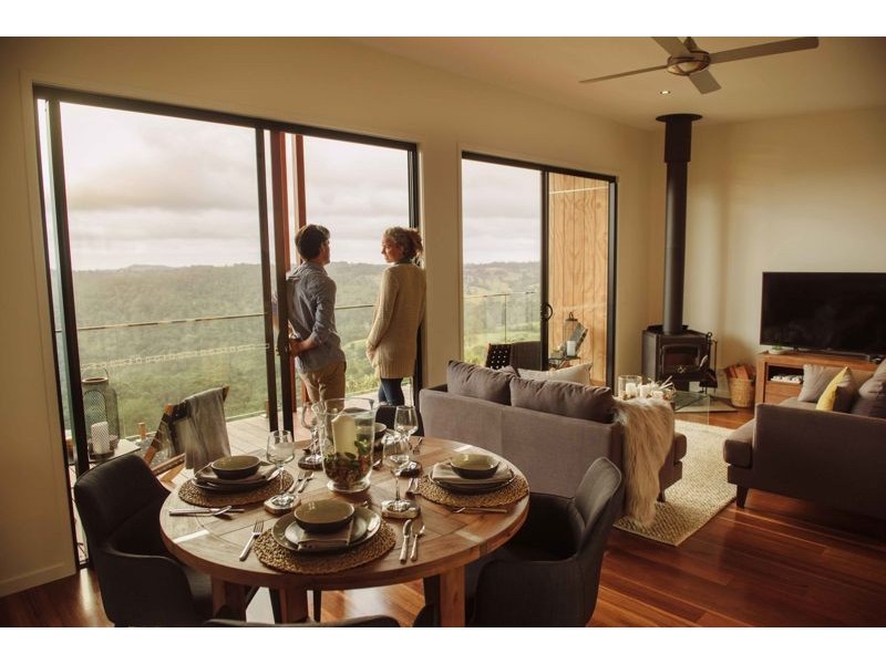 27 Skerman Lane, Booroobin QLD 4552