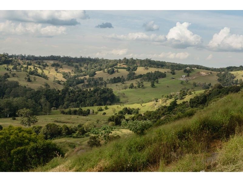 27 Skerman Lane, Booroobin QLD 4552