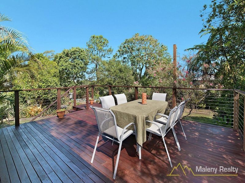 13 Macadamia Drive, Maleny QLD 4552