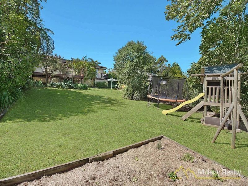 13 Macadamia Drive, Maleny QLD 4552