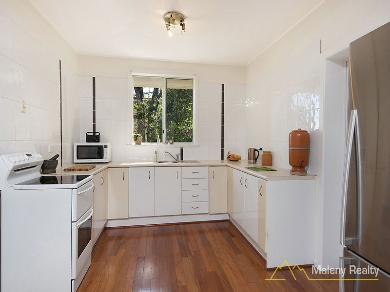 13 Macadamia Drive, Maleny QLD 4552