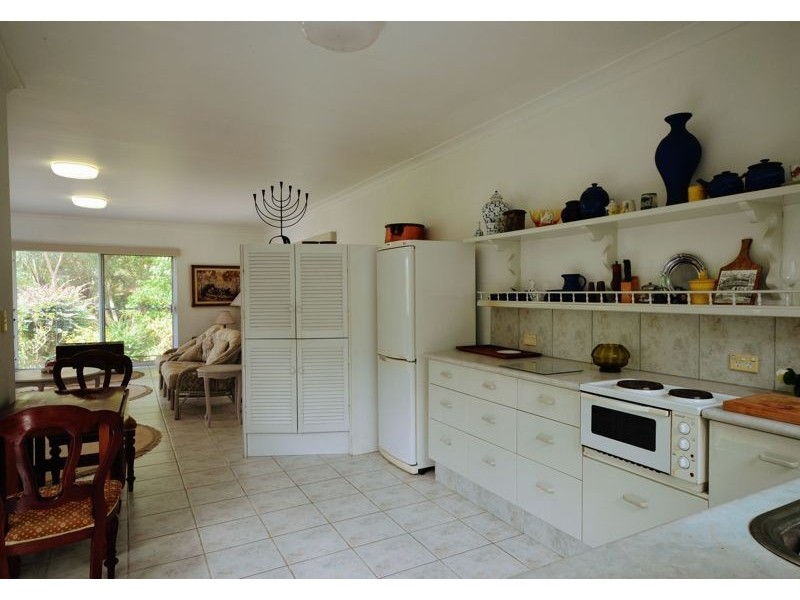 18 Mountain View Road, Maleny QLD 4552