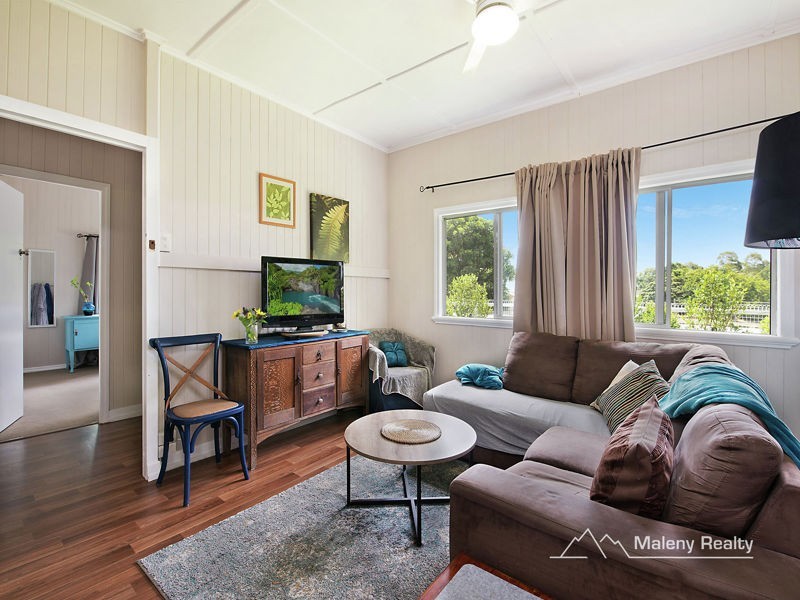 26 Tamarind Street, Maleny QLD 4552