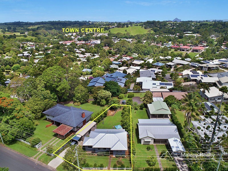 26 Tamarind Street, Maleny QLD 4552