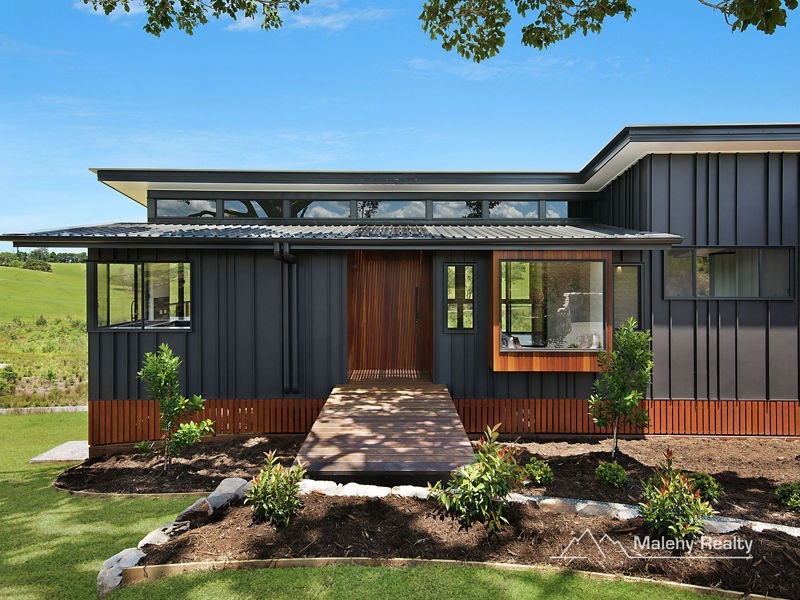 142 Tallowwood Street, Maleny QLD 4552
