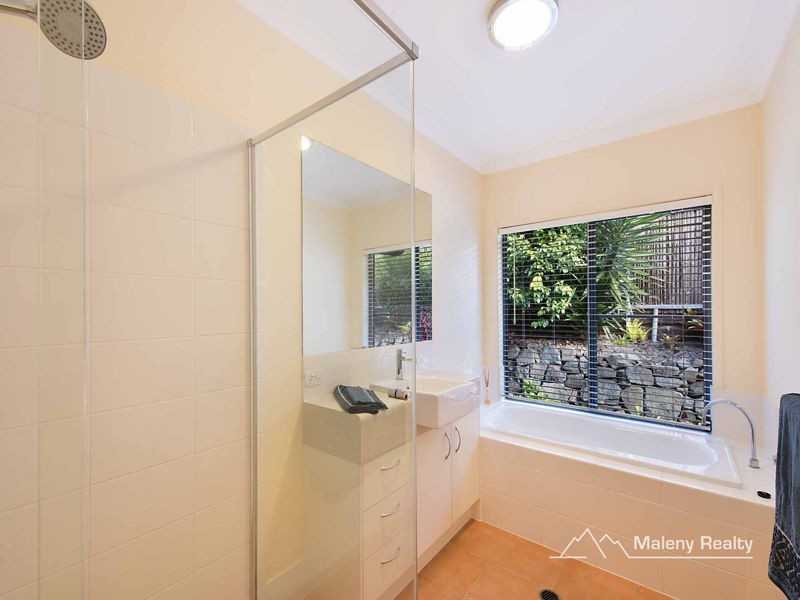 15A Tamarind Street, Maleny QLD 4552