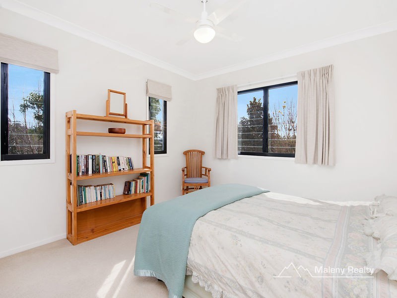 33 Avocado Lane, Maleny QLD 4552