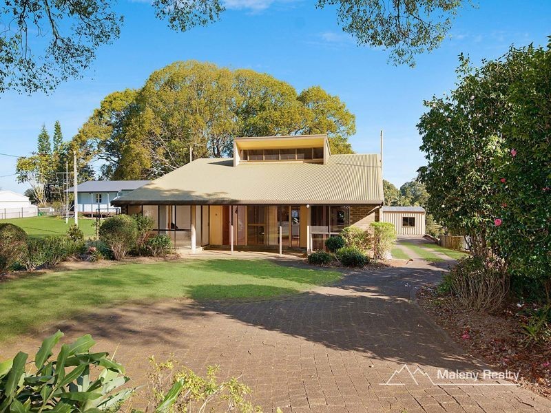 21 Cedar Street, Maleny QLD 4552