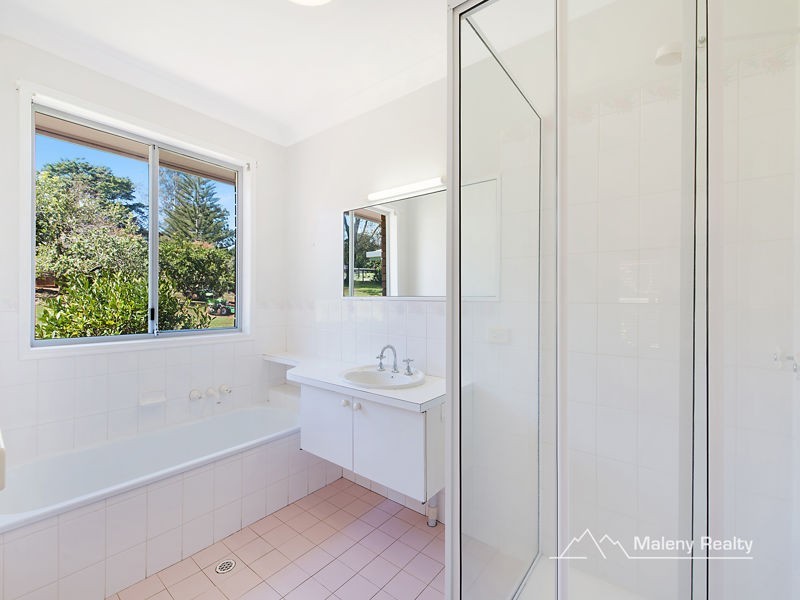 29 Burgess Avenue, Maleny QLD 4552
