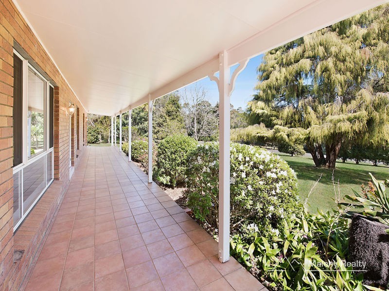 29 Burgess Avenue, Maleny QLD 4552