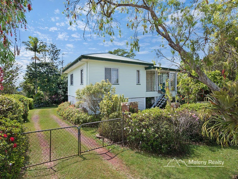 22 Macadamia Drive, Maleny QLD 4552