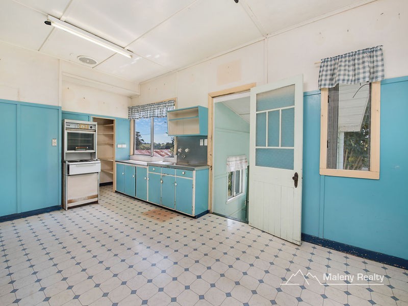 22 Macadamia Drive, Maleny QLD 4552