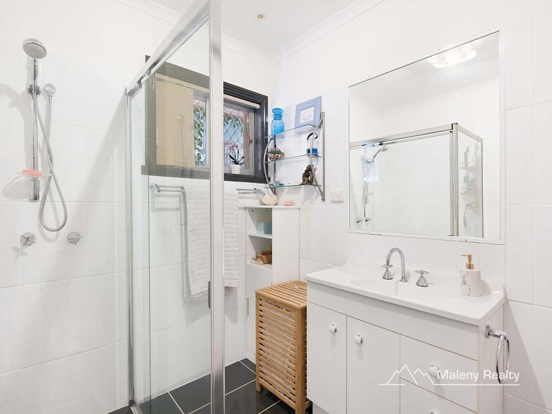 16 Miva Street, Maleny QLD 4552