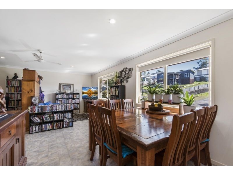 23 Pinewood Circuit, Maleny QLD 4552