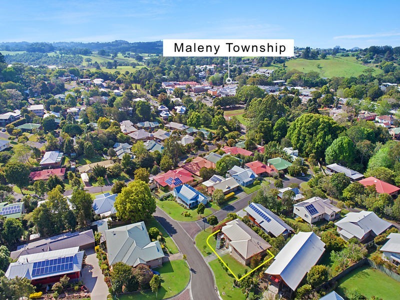23 Pinewood Circuit, Maleny QLD 4552
