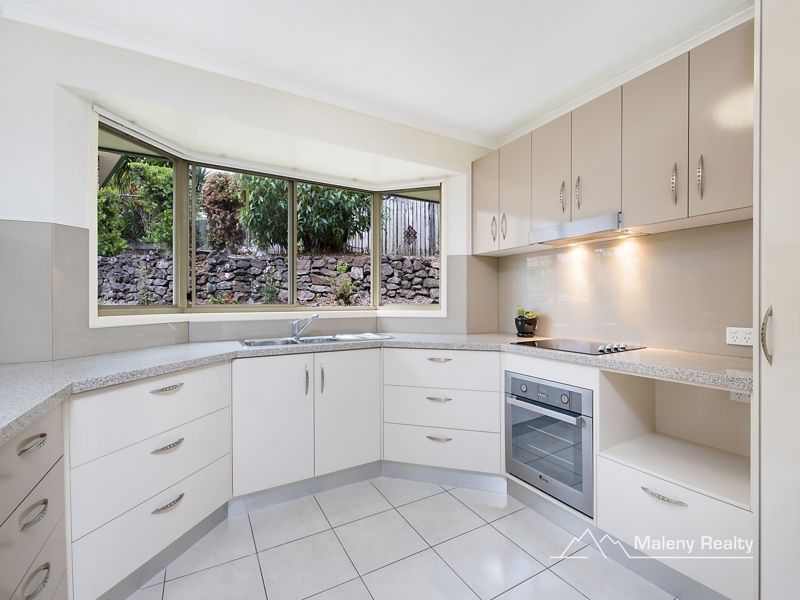 2/3 Hakea Avenue, Maleny QLD 4552