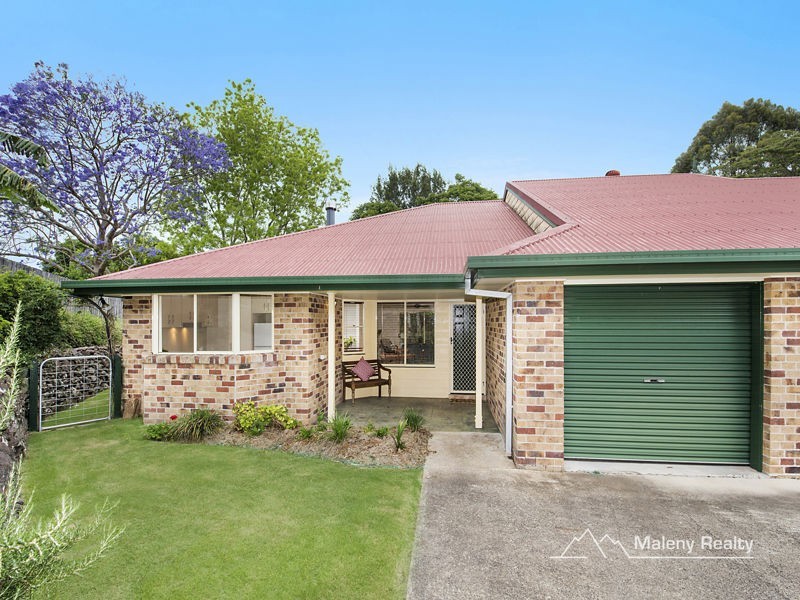 2/3 Hakea Avenue, Maleny QLD 4552