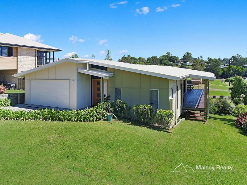 13 Ribbonwood Avenue, Maleny QLD 4552