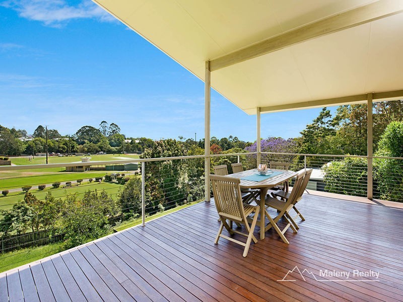 13 Ribbonwood Avenue, Maleny QLD 4552