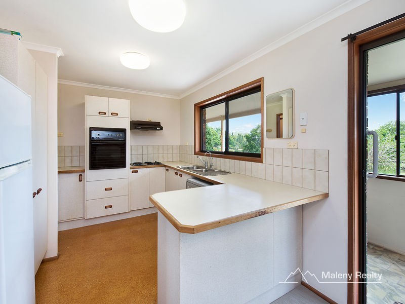 10 Nadi Lane, North Maleny QLD 4552