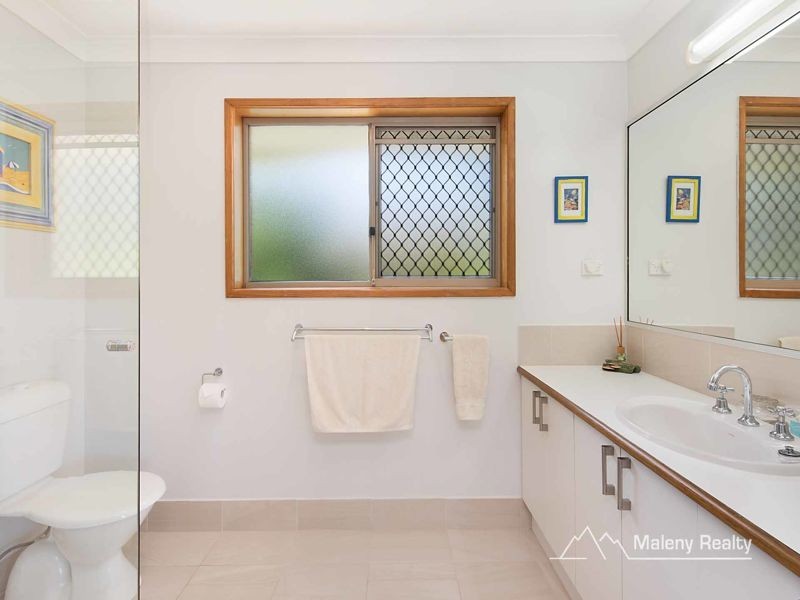 3 Benecke Road, Balmoral Ridge QLD 4552