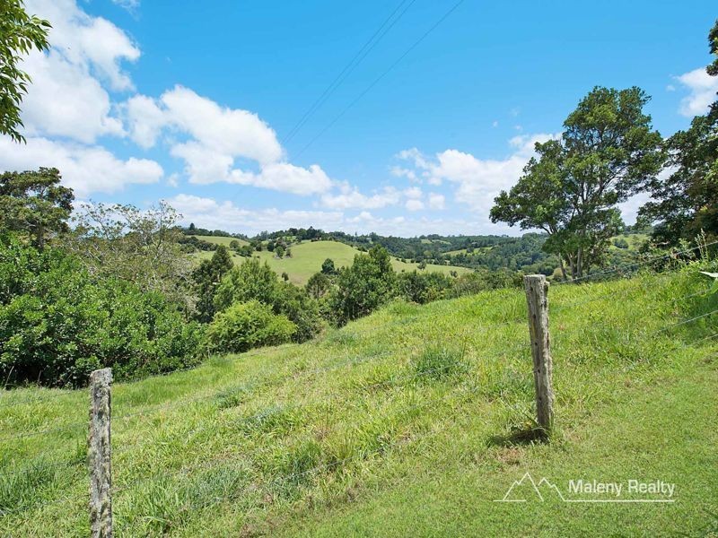 3 Benecke Road, Balmoral Ridge QLD 4552