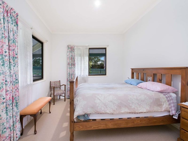 35 Mary Cairncross Avenue, Maleny QLD 4552