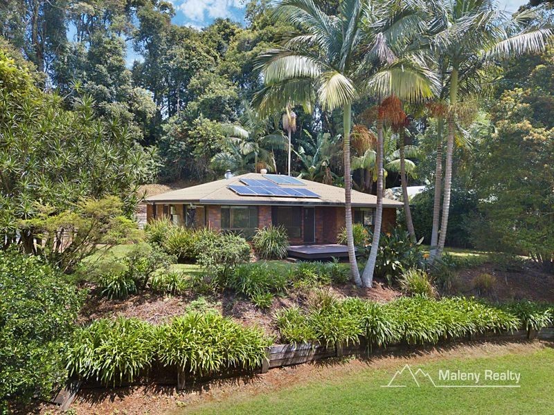 22 Centenary Drive, Maleny QLD 4552