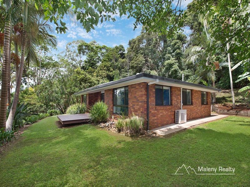 22 Centenary Drive, Maleny QLD 4552