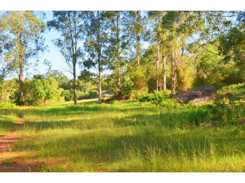 561 Clear Mountain Road, Clear Mountain QLD 4500