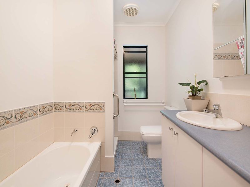 54 Avocado Lane, Maleny QLD 4552