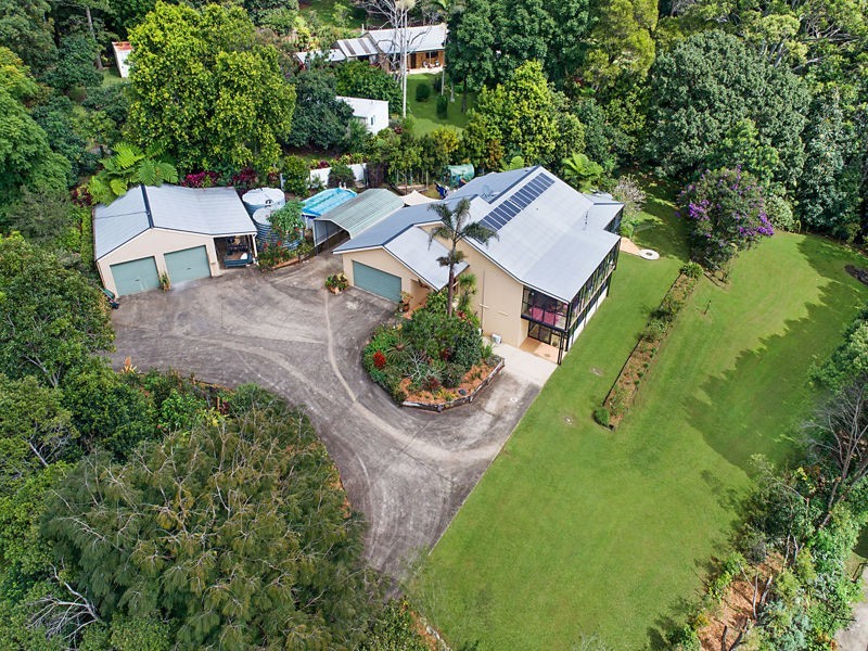 54 Avocado Lane, Maleny QLD 4552