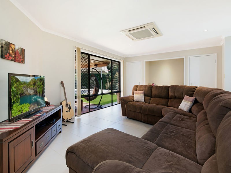 2 Oak Court, Maleny QLD 4552