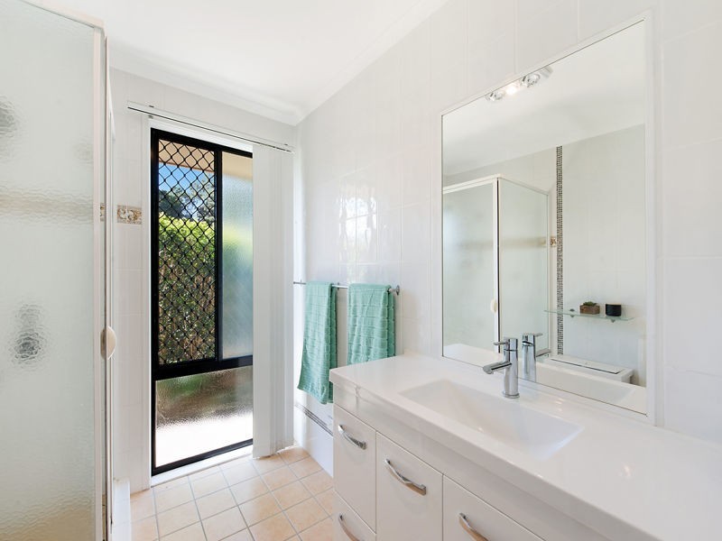 2 Oak Court, Maleny QLD 4552