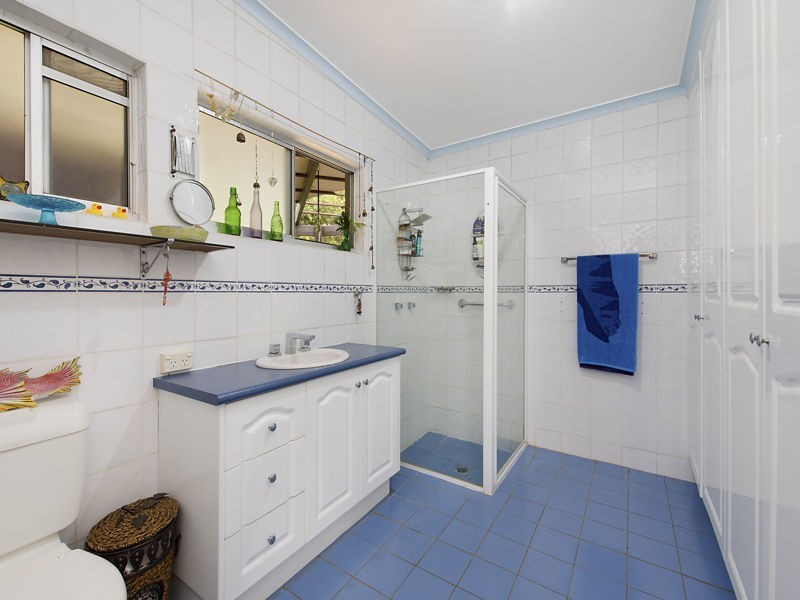 42 Coral Street, Maleny QLD 4552