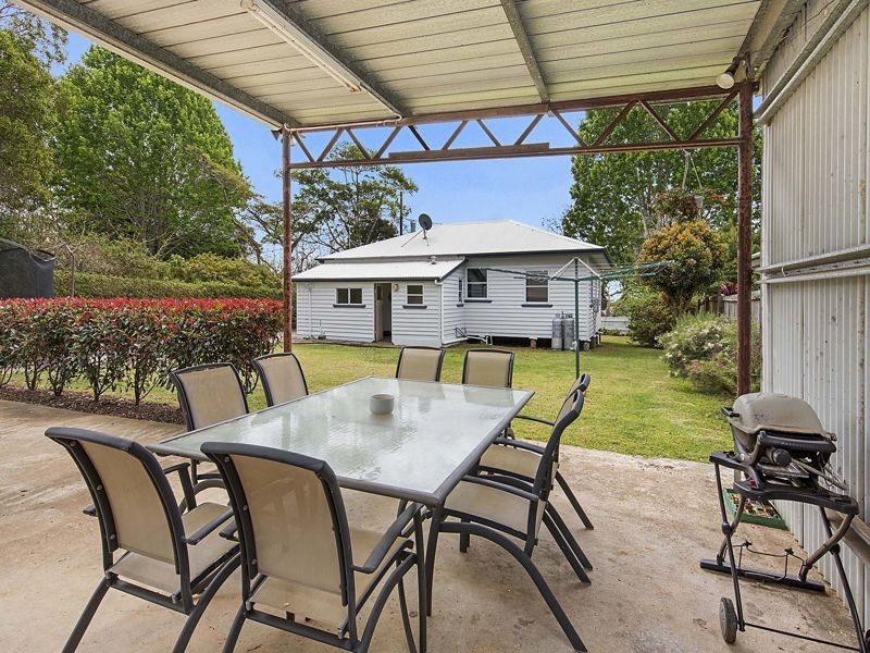 43 Macadamia Drive, Maleny QLD 4552
