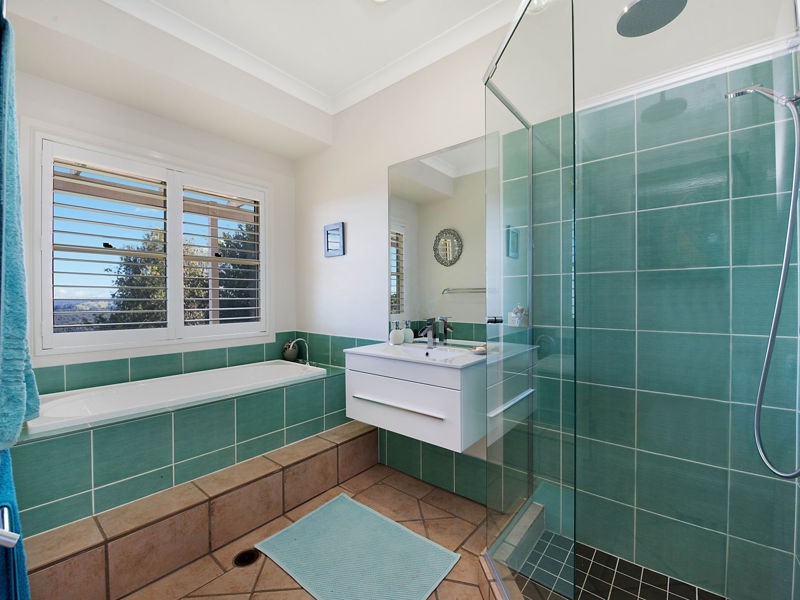 169 Burnett Lane, Wootha QLD 4552