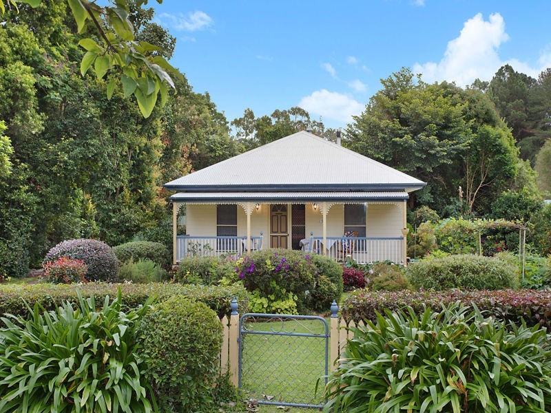 54 Mountain View Road, Maleny QLD 4552