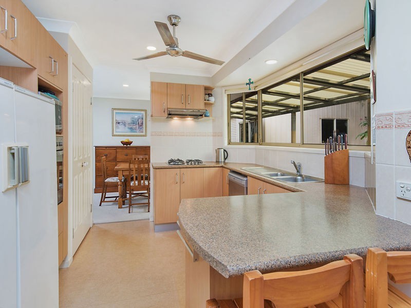 1 Gibson Avenue, Maleny QLD 4552