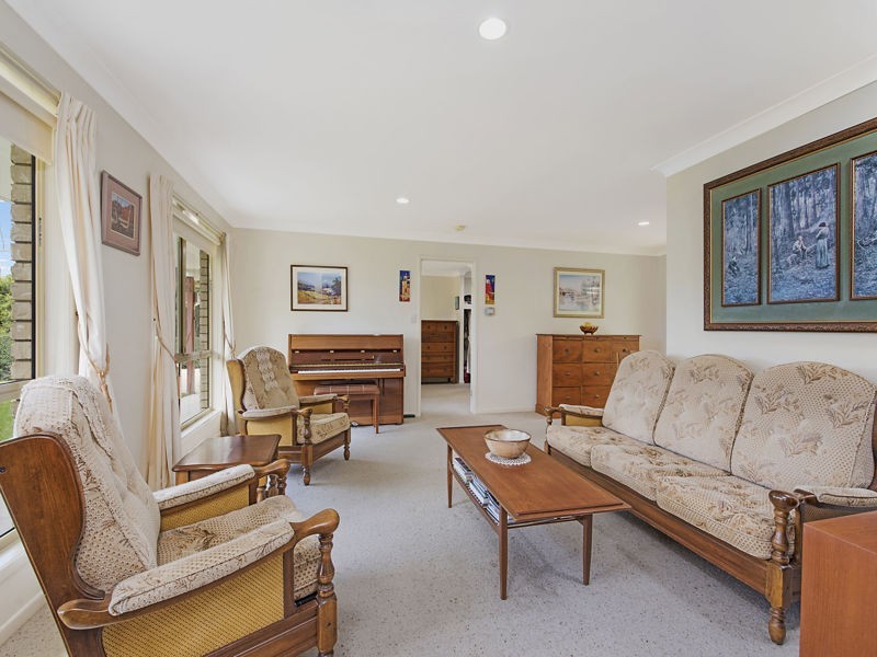 1 Gibson Avenue, Maleny QLD 4552