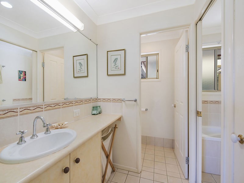 1 Gibson Avenue, Maleny QLD 4552