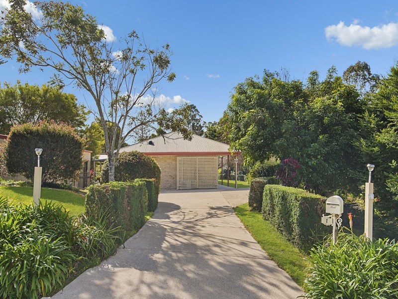 1 Gibson Avenue, Maleny QLD 4552